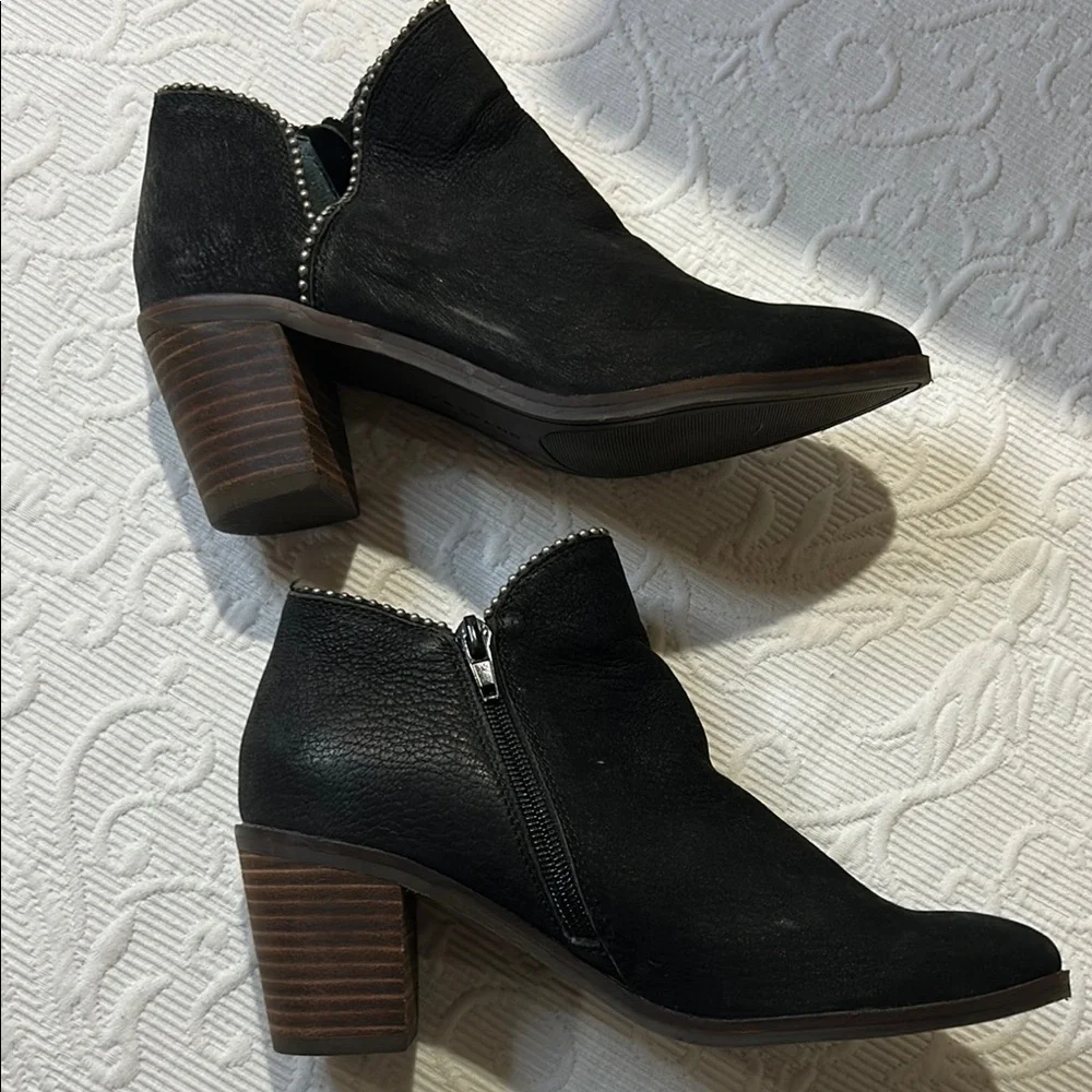 Lucky Brand Black Ankle Booties with Studded Detail size 6